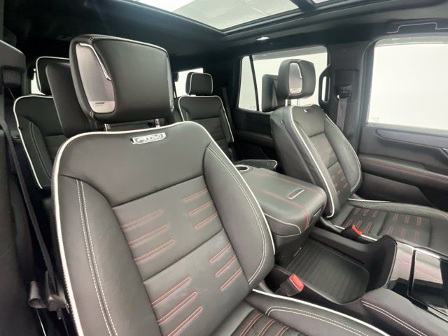 Used 2025 GMC Yukon AT4 Ultimate w/ LPO, Floor Liner Package AWD/4WD image 18