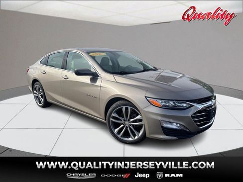 Used 2024 Chevrolet Malibu LT FWD image 1