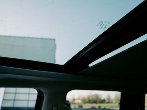 Used 2018 Ford F350 Limited w/ FX4 4x4 Off Road Package image 28