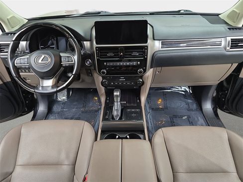 Certified 2023 Lexus GX 460 Premium w/ Premium Package image 9