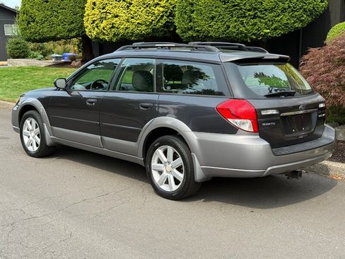 Used 2009 Subaru Outback 2.5i Special Edition image 3