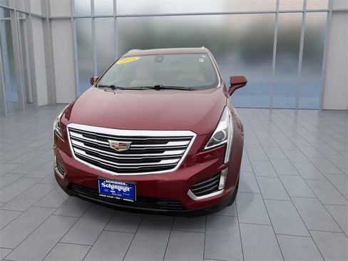 Used 2018 Cadillac XT5 Luxury w/ Driver Awareness Package image 3