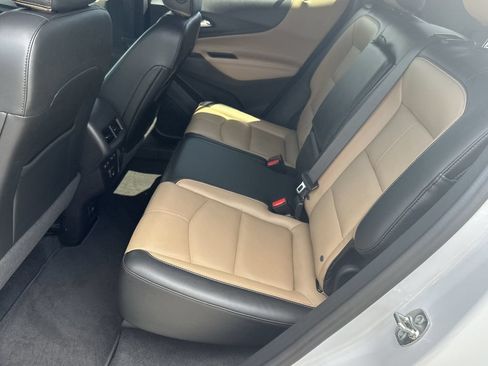 Used 2024 Chevrolet Equinox Premier FWD image 15