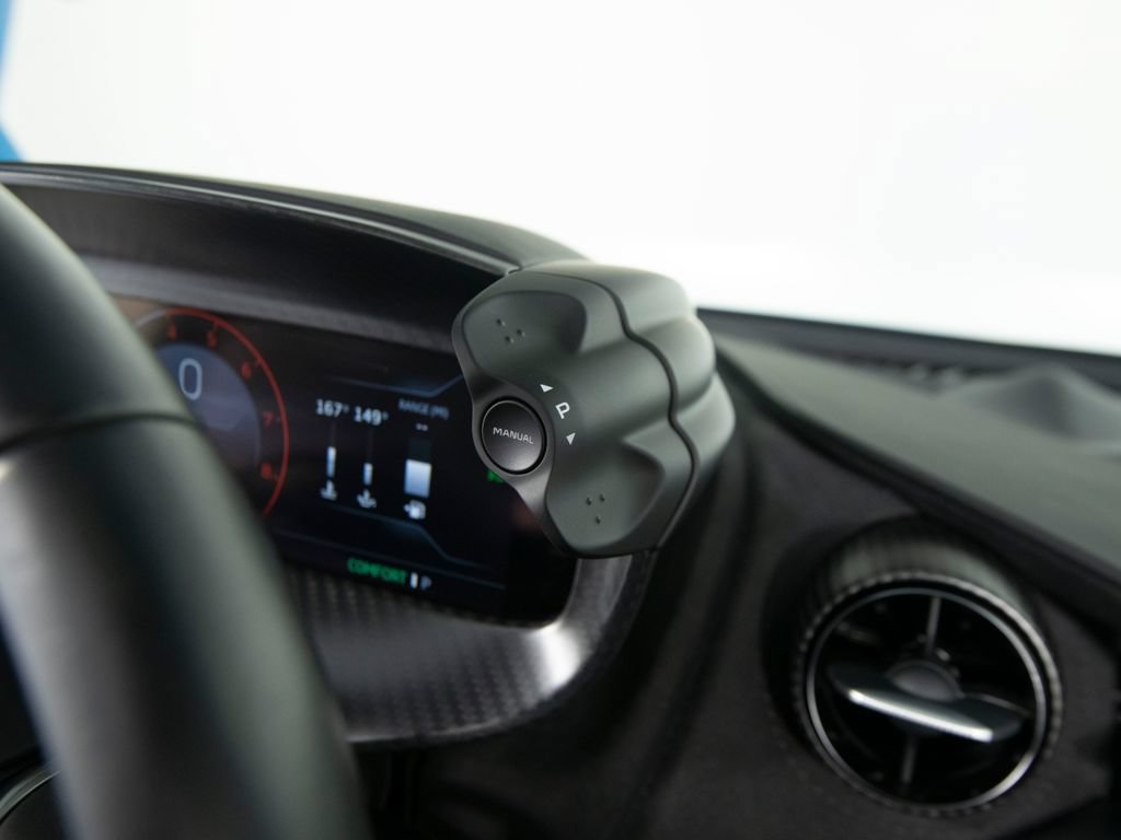 Used 2024 McLaren 750S Spider RWD image 20