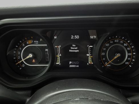 Used 2025 Jeep Wrangler Unlimited Rubicon image 15