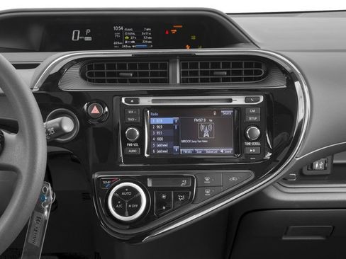 Used 2018 Toyota Prius C One FWD image 10