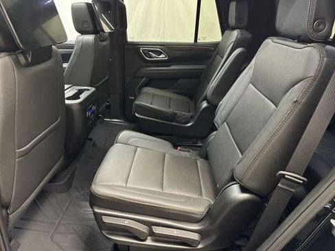 Used 2024 Chevrolet Tahoe High Country AWD/4WD image 13