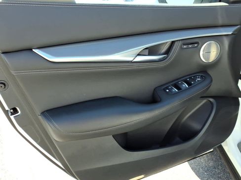 Certified 2023 INFINITI QX55 Essential AWD/4WD image 10