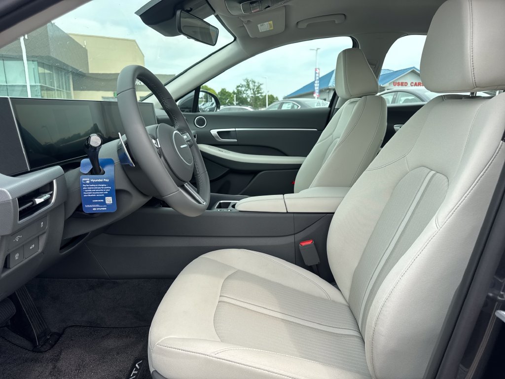 New 2026 Hyundai Sonata SEL FWD image 11