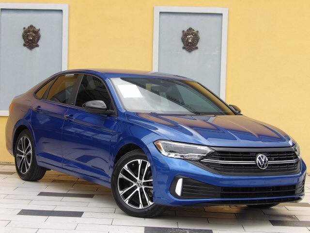 Used 2023 Volkswagen Jetta Sport FWD image 1