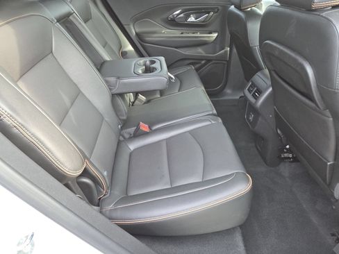 Used 2024 GMC Terrain AT4 AWD/4WD image 22