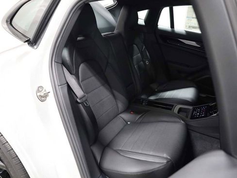 New 2026 Porsche Panamera image 35