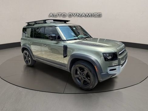 Used 2022 Land Rover Defender 110 SE AWD/4WD image 2
