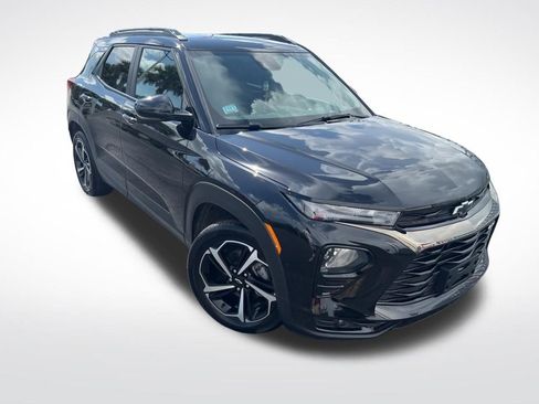 Used 2023 Chevrolet TrailBlazer RS FWD image 3