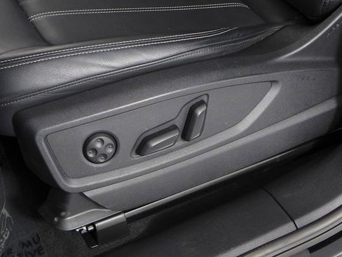 Used 2023 Audi Q5 2.0T Premium w/ Convenience Package image 23