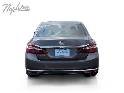 Used 2017 Honda Accord LX image 4