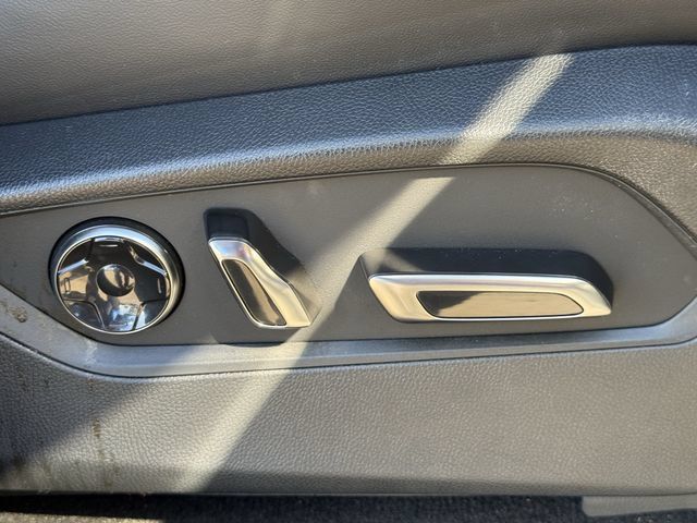 Certified 2025 Acura MDX w/ Technology Package FWD image 28