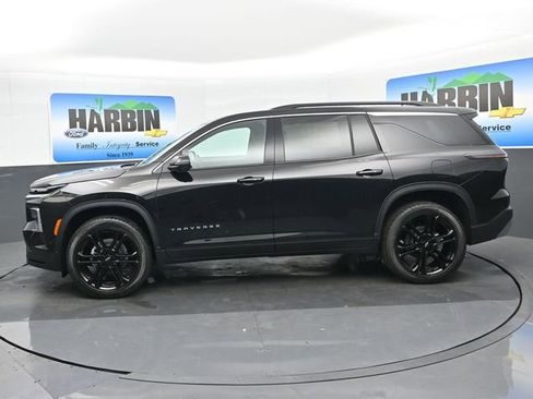 New 2026 Chevrolet Traverse LT w/ Driver Confidence Package FWD image 2