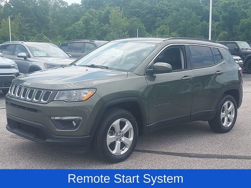 Used 2021 Jeep Compass Latitude w/ Convenience Group AWD/4WD image 3