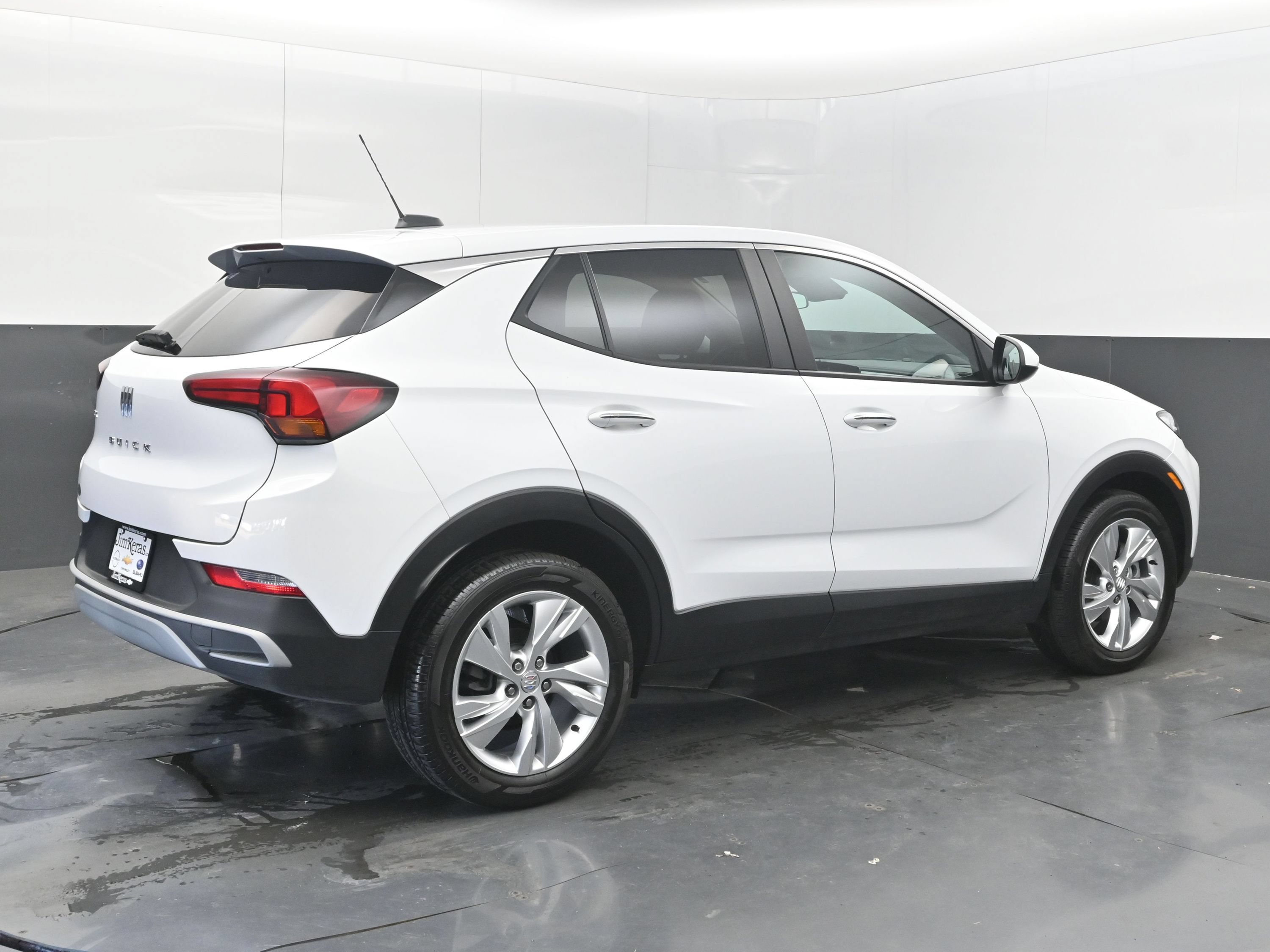 Certified 2025 Buick Encore GX Preferred FWD image 9