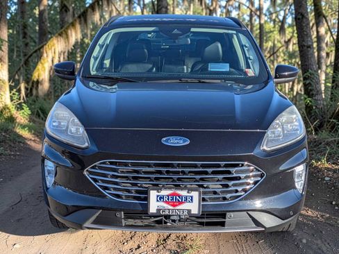 Used 2021 Ford Escape Titanium w/ Titanium Elite Package AWD/4WD image 9