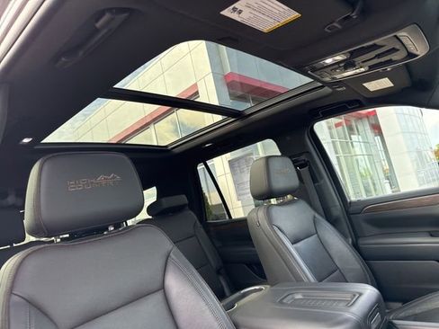 Used 2022 Chevrolet Tahoe High Country AWD/4WD image 28
