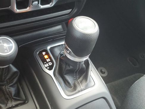 Certified 2025 Jeep Wrangler Unlimited Sport AWD/4WD image 29