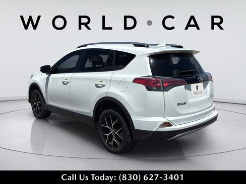 Used 2018 Toyota RAV4 SE w/ Power Extra Value Package FWD image 9