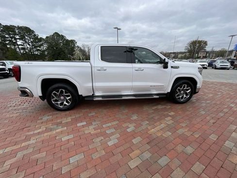 Used 2022 GMC Sierra 1500 SLT w/ SLT Premium Plus Package AWD/4WD image 37