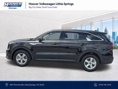 Used 2025 Kia Sorento LX FWD image 25
