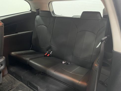Used 2017 Chevrolet Traverse LT AWD/4WD image 31
