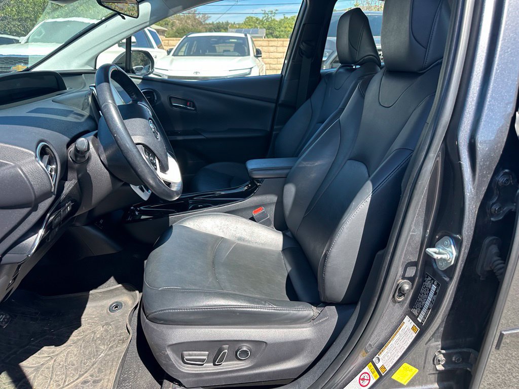 Used 2017 Toyota Prius Prime Premium w/ Carpet Mat Package FWD image 10