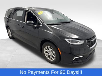 Used 2024 Chrysler Pacifica Touring-L
