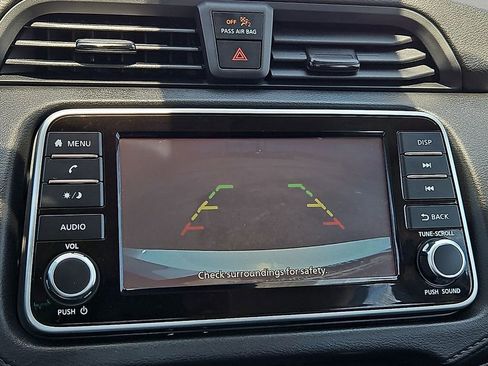 Used 2023 Nissan Versa S FWD image 27