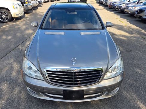 Used 2007 Mercedes-Benz S 550 4MATIC image 3