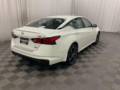 Used 2023 Nissan Altima 2.5 SR AWD/4WD image 13