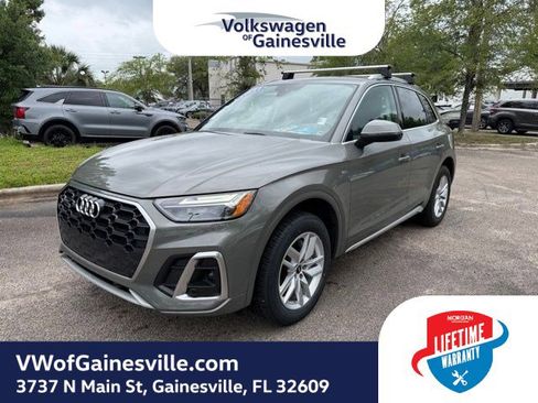 Used 2023 Audi Q5 2.0T Premium w/ Convenience Package AWD/4WD image 3