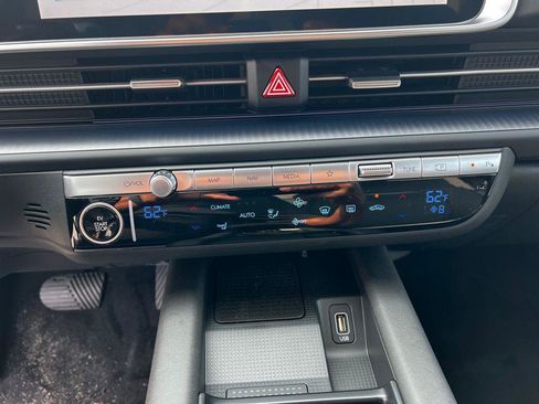New 2024 Hyundai Ioniq 6 SEL AWD/4WD image 22