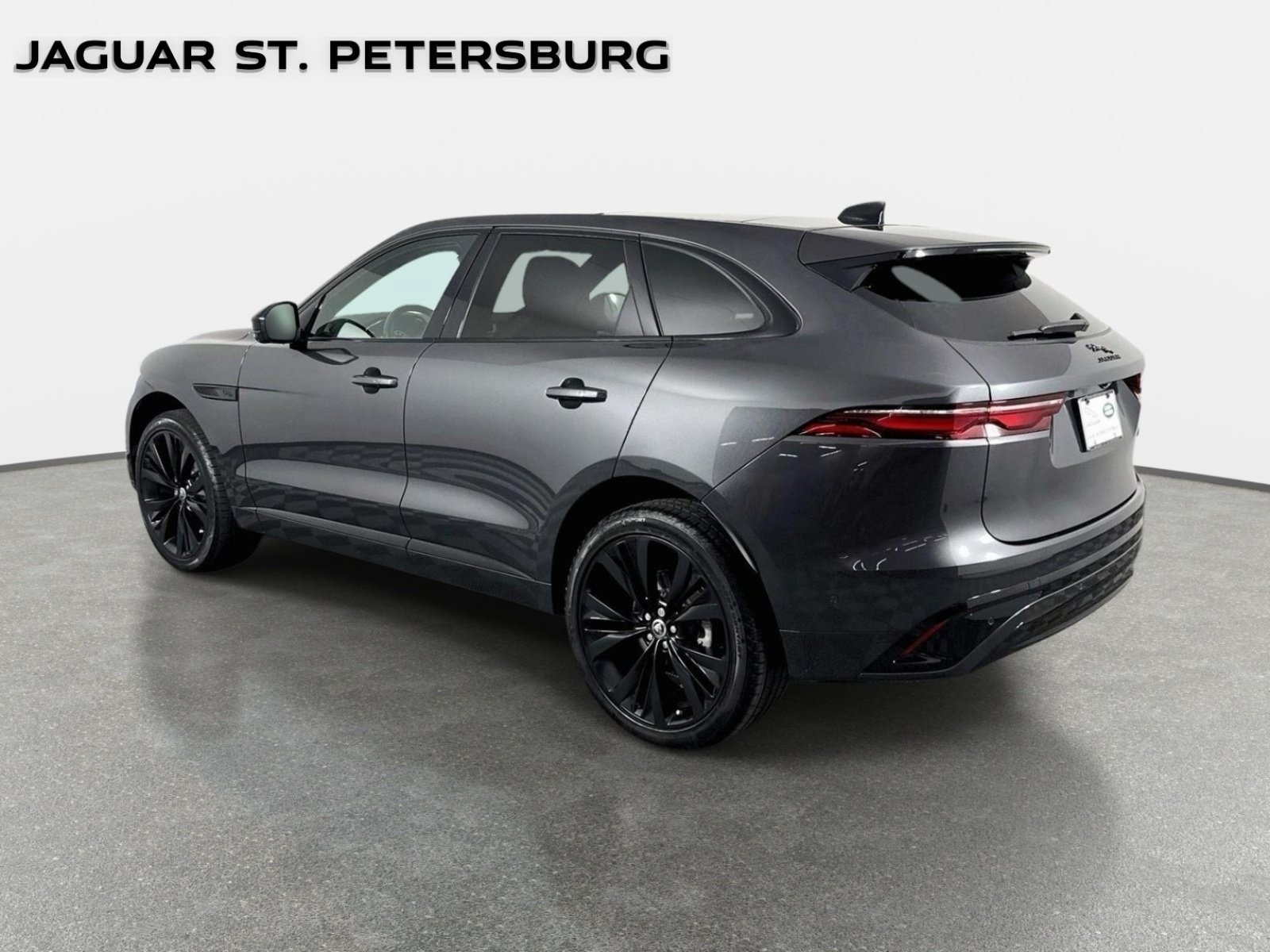 Used 2026 Jaguar F-PACE R-Dynamic S AWD/4WD image 7
