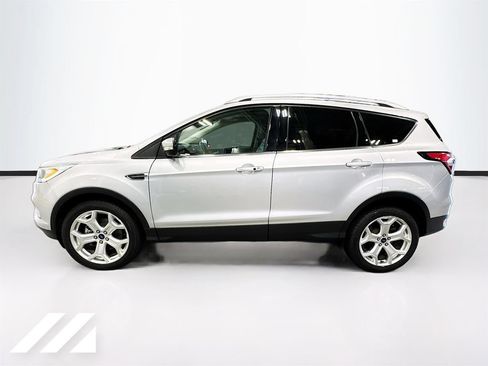 Used 2017 Ford Escape Titanium AWD/4WD image 8