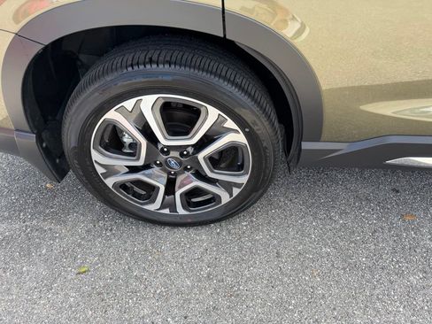 Used 2025 Subaru Ascent Touring image 5