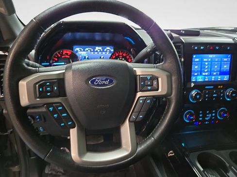 Used 2020 Ford F250 Lariat w/ Lariat Ultimate Package AWD/4WD image 20
