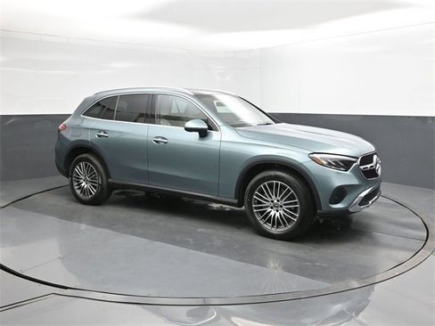 New 2026 Mercedes-Benz GLC 300 image 17