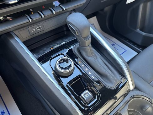 New 2026 Chevrolet Colorado Trail Boss AWD/4WD image 19