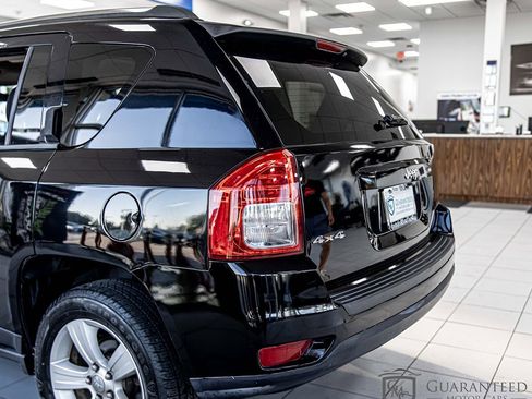 Used 2013 Jeep Compass Sport AWD/4WD image 12