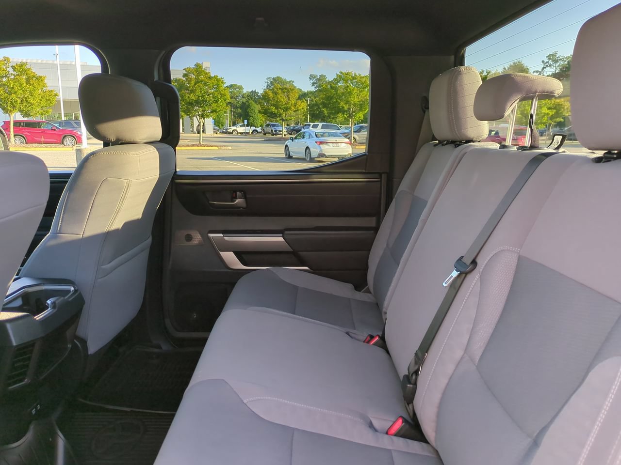 Used 2025 Toyota Tundra SR5 w/ SR5 Convenience Package AWD/4WD image 14