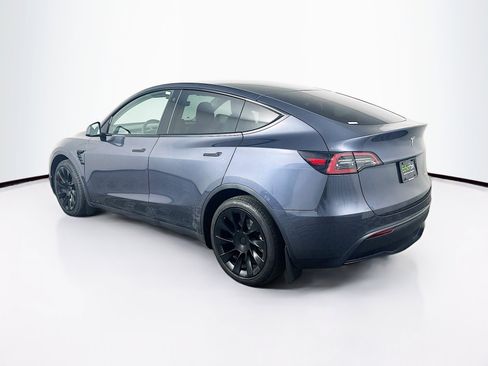 Used 2022 Tesla Model Y Long Range AWD/4WD image 5