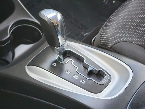 Used 2020 Dodge Journey SE w/ SE Popular Equipment Group FWD image 21