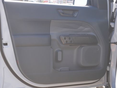 New 2025 Ford Maverick XLT w/ XLT Luxury Package image 32