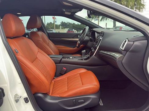 Used 2019 Nissan Maxima Platinum w/ Reserve Package FWD image 16